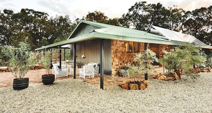 Sweet Off-Grid Cottage with Modern Interior and Exterior in Victoria