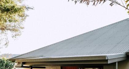 Secluded Mountain Cabin with Private Sauna & Ice-Bath Near Springbrook, Mudgeeraba, Queensland