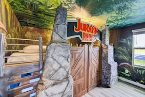 9 bedrooms, desk, iron/ironing board, travel cot - Ultimate 9BR Villa | Pool | Resort | Near Disney (Kissimmee)