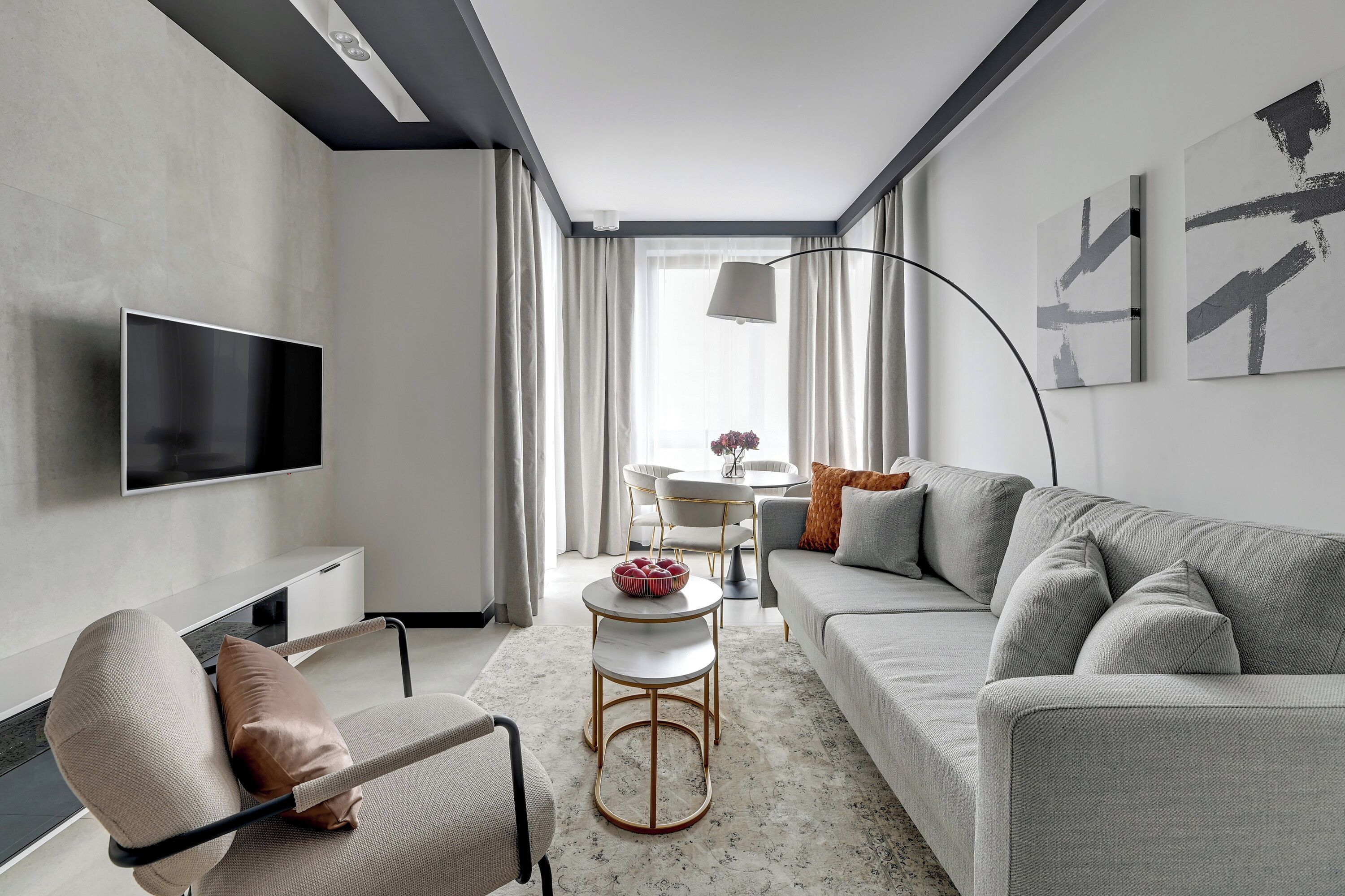 Apartamento luxo, sacada, vista para o pátio | Área de estar
