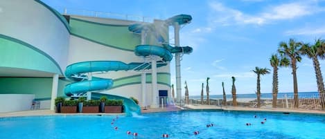 Piscine intérieure