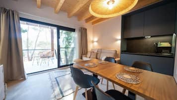 Huis, uitzicht op bergen | Woonruimte