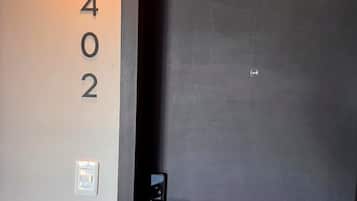 House | 1 bilik tidur, Internet