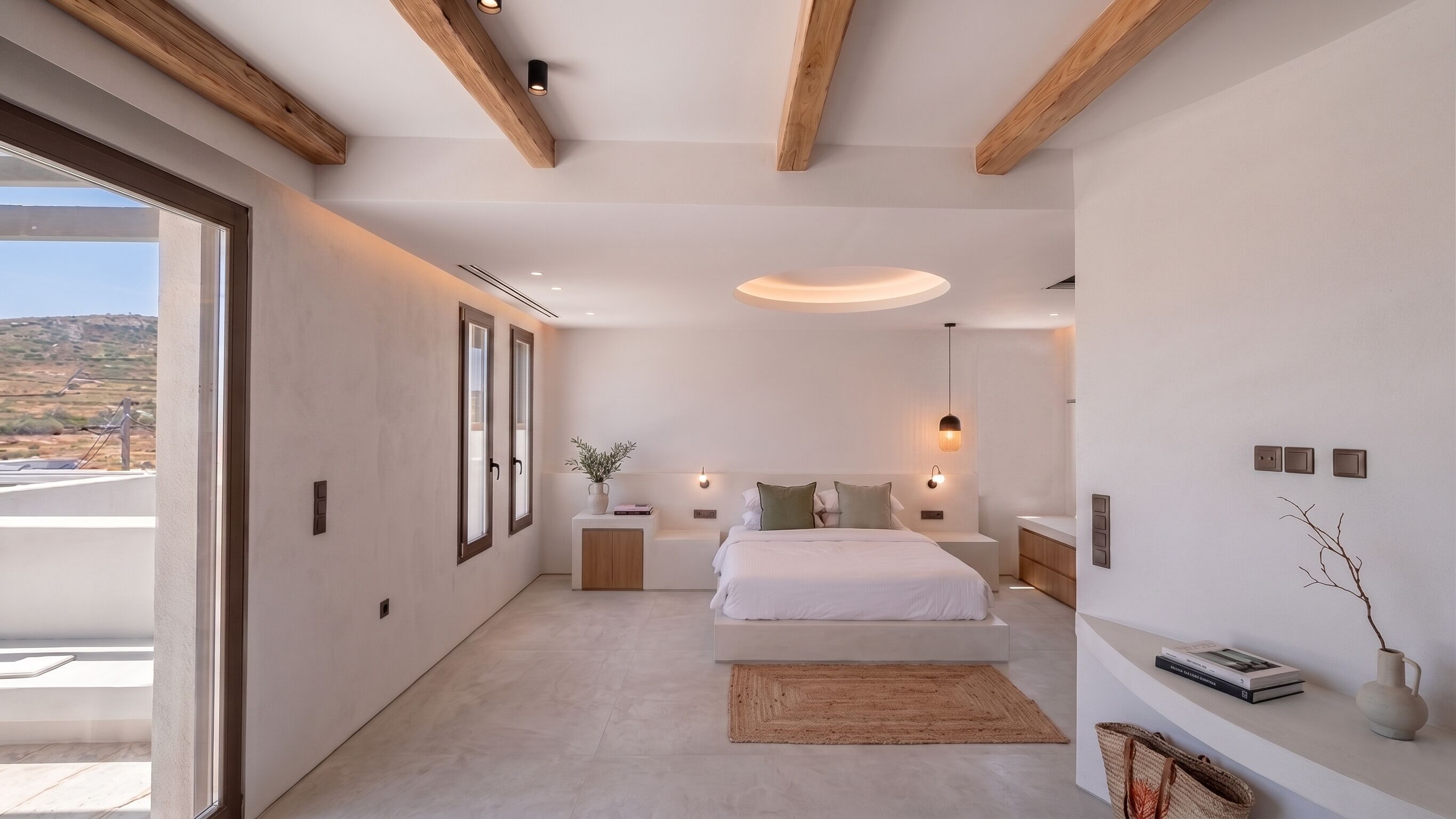 Premium Suite with Outdoor Hot Tub | 高級寢具、房內夾萬、遮光窗簾/窗簾、熨斗/熨衫板