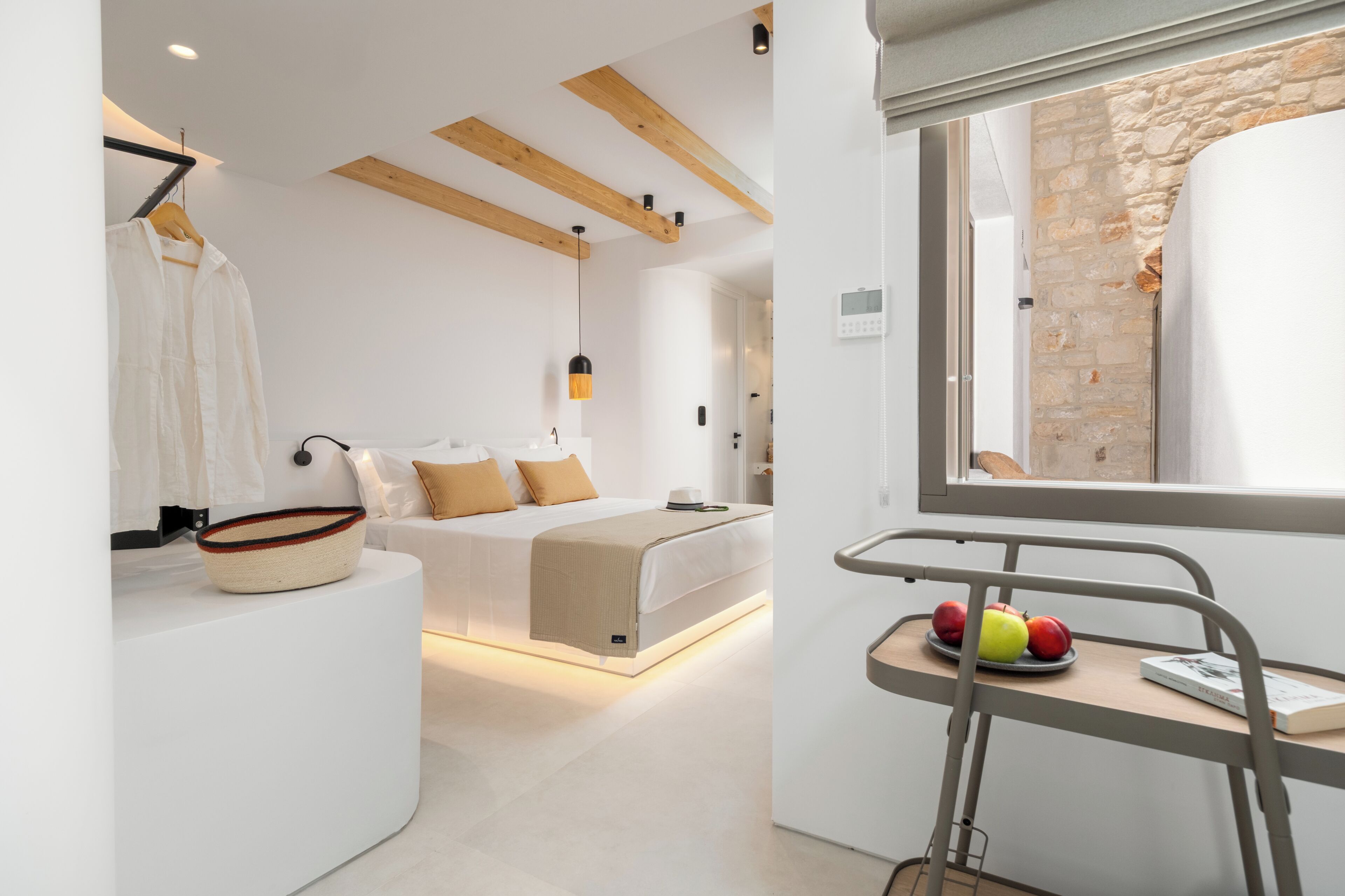 Junior Suite, Pool View with Outdoor Hot Tub | Premium bedding, in-room safe, blackout drapes