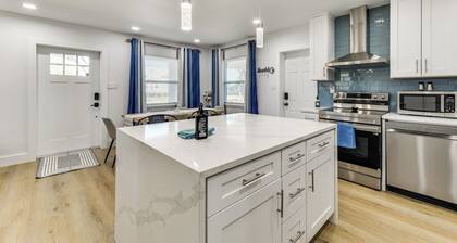 Work & Play in Palmetto! Pet-friendly Home w/ Yard