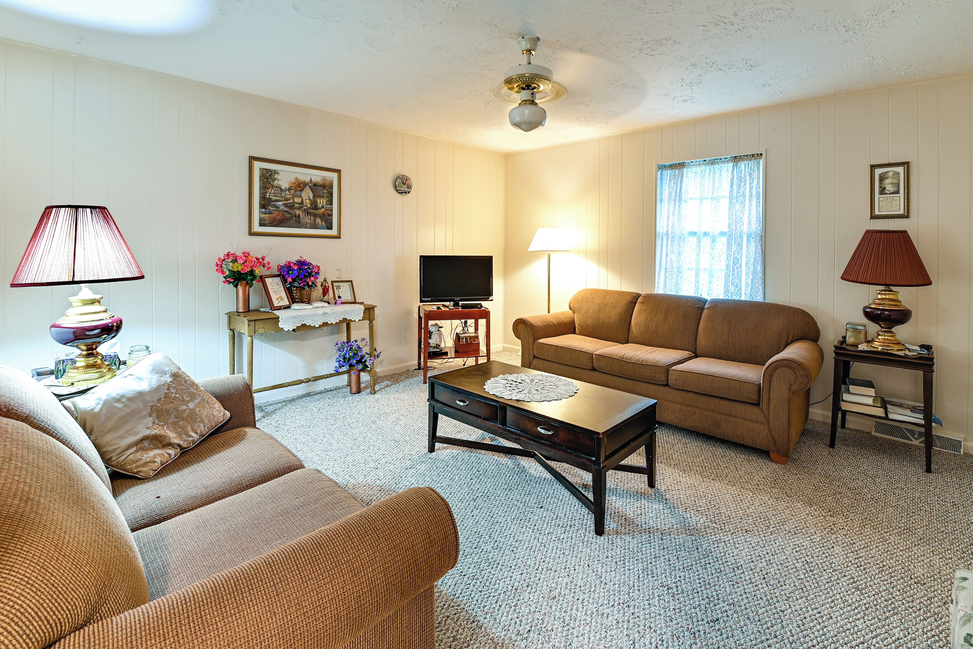Apartment (2 Bedrooms) | Front of property