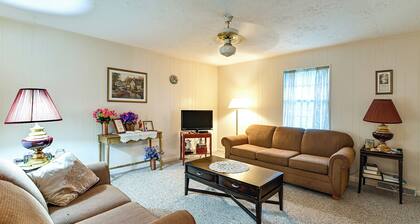 Bring Your Pets! Walkable Retreat in Manchester
