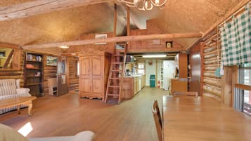 House (1 Bedroom) | Interior