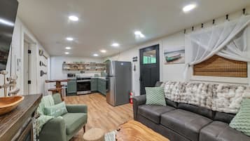 House (1 Bedroom) | Interior