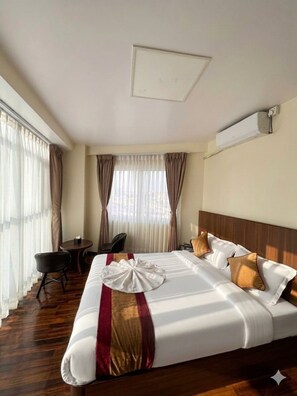 Room - Hotel In N Out (Kathmandu)