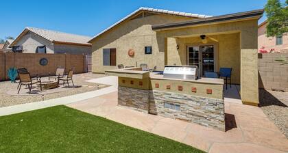 San Tan Valley Home w/ Patio in Johnson Ranch!