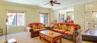 San Tan Valley Home w/ Patio in Johnson Ranch!