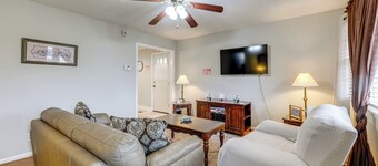 Spacious Yard! Family Home, 10 Mi to Fort Bragg