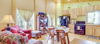 Peaceful Prairie Living! Rural Willow City Apt