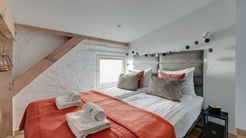 Premium bedding, iron/ironing board, cots/infant beds, free WiFi