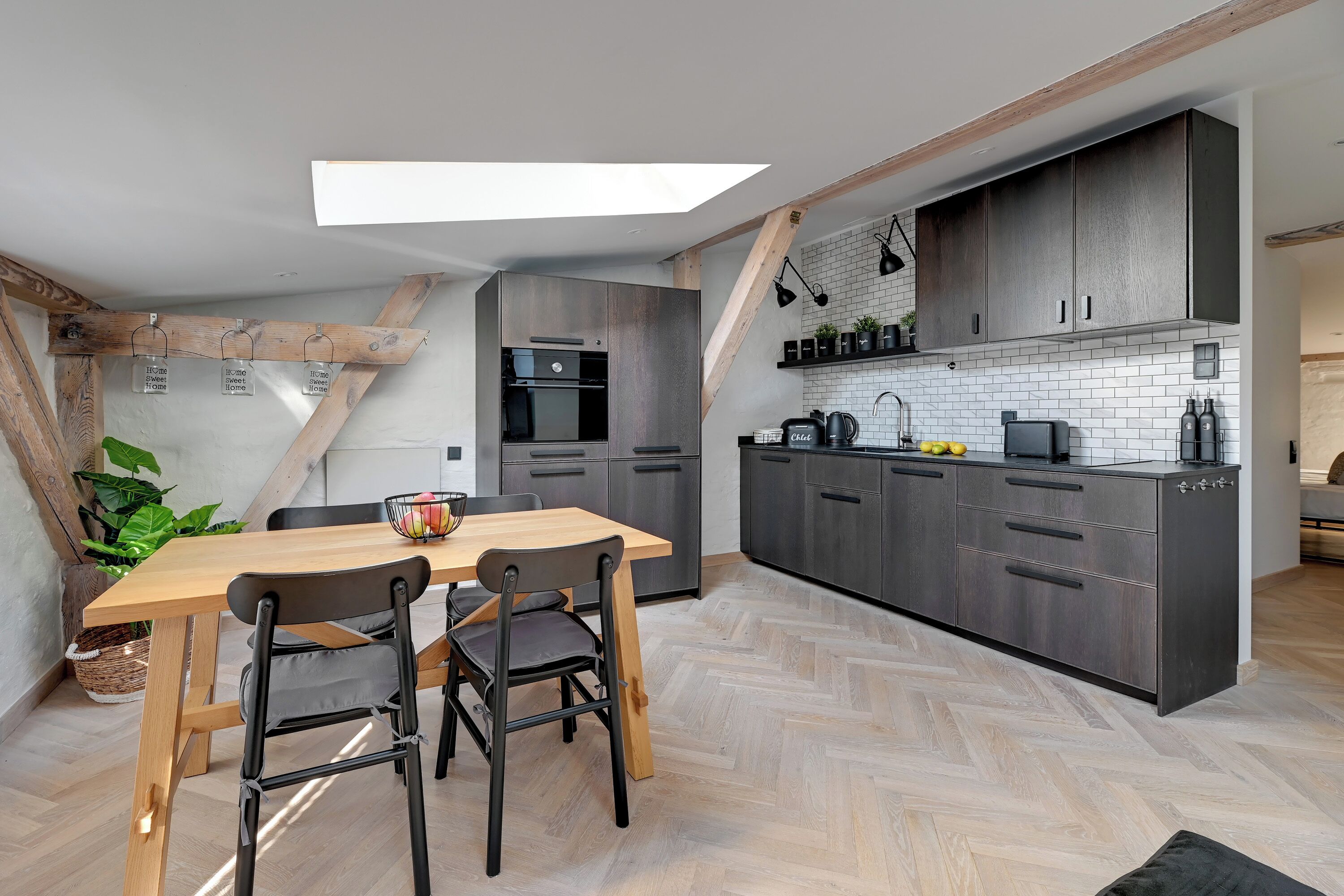 Standard Apartment, Air conditioning | Private kitchenette | Coffee/tea maker, electric kettle, toaster, highchair