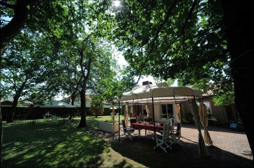 Guest Room “Les Genêts” with Shared Terrace, Wi-Fi, and Air Conditioning