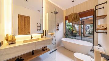 Vila Mewah, pemandangan kolam renang | Kamar mandi