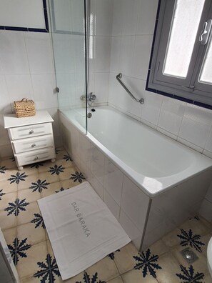 Bathroom - Tangier medina Riad Sea view and Spain (Tanger)