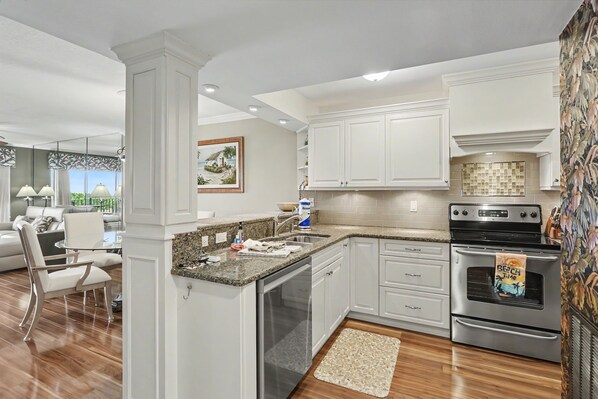 Private kitchen - 🌴Beachfront with Gulf and Beach Views🐬Gated Community☀️Lands End 6-204 (Treasure Island)