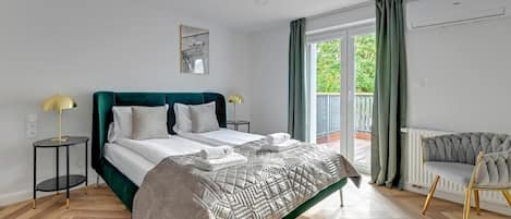 Family Apartment, Balcony | Individually decorated, individually furnished, iron/ironing board