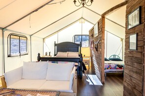 2 Schlafzimmer, WLAN, Bettwäsche