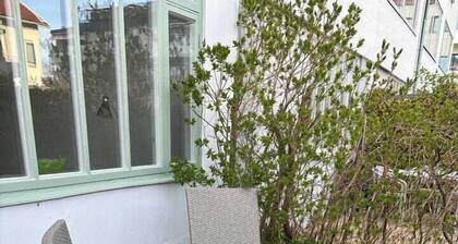 Local 1BR Townhouse Stay in Örgryte – Near Central Gothenburg