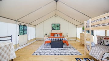 1 chambre, fer et planche à repasser, Wi-Fi, literie fournie
