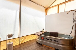 Hair dryer, towels, soap, shampoo - Off-Grid Tented Cabin, Perfect for a Getaway in the Best Vacation Spot for Couples, Brisbee, Arizona (Tombstone)