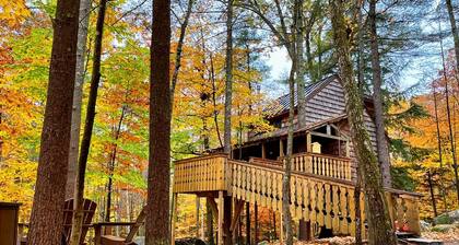 Tree House Rental Ideal for a Unique Getaway near Lake Sunapee in New Hampshire
