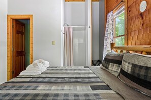 1 Schlafzimmer, Schreibtisch, WLAN, Bettwäsche