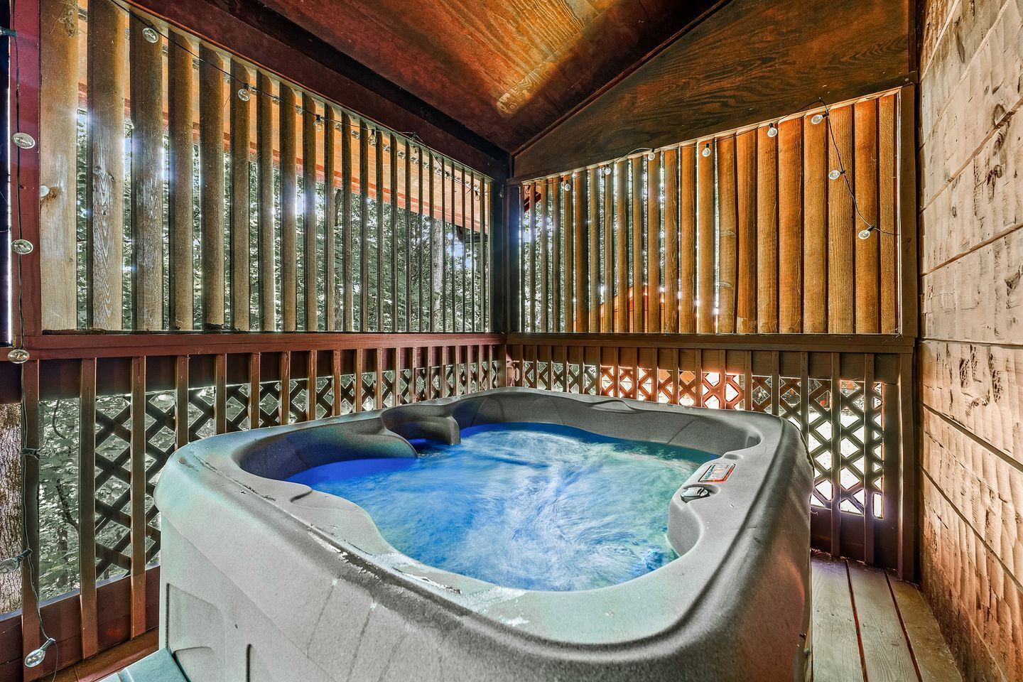 Tina de hidromasaje interior