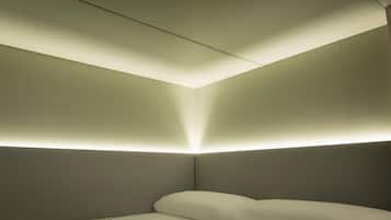 Upper Private Capsule with large bed | Laptop workspace, free WiFi, bed sheets