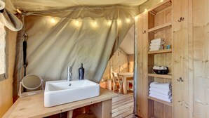 Unclassified image, 5 of 28, button - Idyllic Tented Cabin Incredible for Adventure Lovers in Texas (Johnson City)