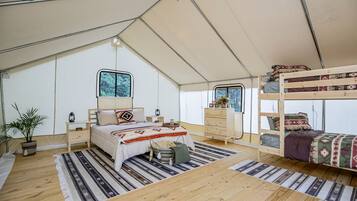 1 Schlafzimmer, Schreibtisch, Bügeleisen/Bügelbrett, WLAN