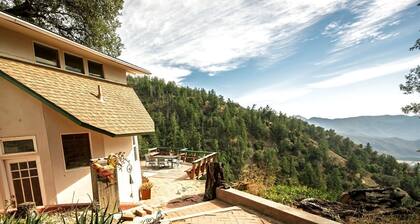 Rustic Mountain Lodge with Ocean Views near Palomar Observatory, Palomar Mountain CA