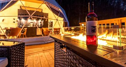 Romantic Geodesic Dome with Hot Tub, Perfect for Stargazing in Pipestem, West Virginia
