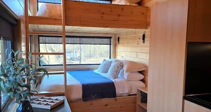 Willow: Modern Eco-Pod Retreat in Pennsylvania Forest in a Tiny Cabin with Scenic Views