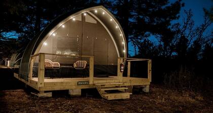 Scenic Family Glamping Retreat with Orchard & Mountain Views near Mountainair in Torreon, New Mexico
