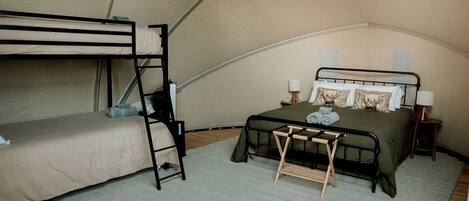 1 bedroom, travel cot, WiFi, bed sheets