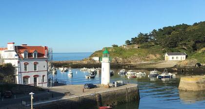 Apartment COTE MER, view of Sauzon harbour, Belle-Ile-en-Mer