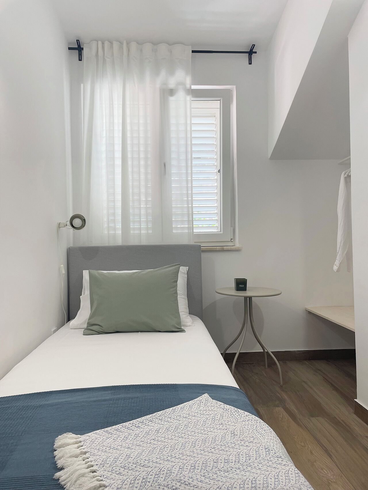 2 bedrooms, iron/ironing board, Internet, bed sheets
