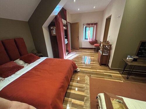 Chambre au moulin de Tilly, dans le bocage bourbonnais, idéal pour se ressourcer!