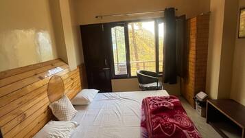 Deluxe Double Room, Balcony, Mountain View | Desk, laptop workspace, free WiFi