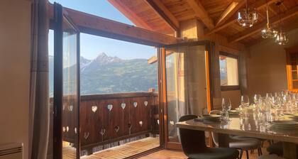 l'Hermine : Magnifique Chalet savoyard avec vue panoramique – Jusqu’à 15 personnes