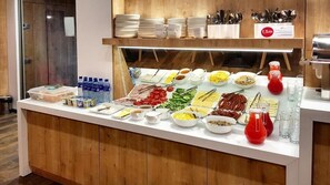 Free daily buffet breakfast  - Alpha Horizon Hotel (Yerevan)