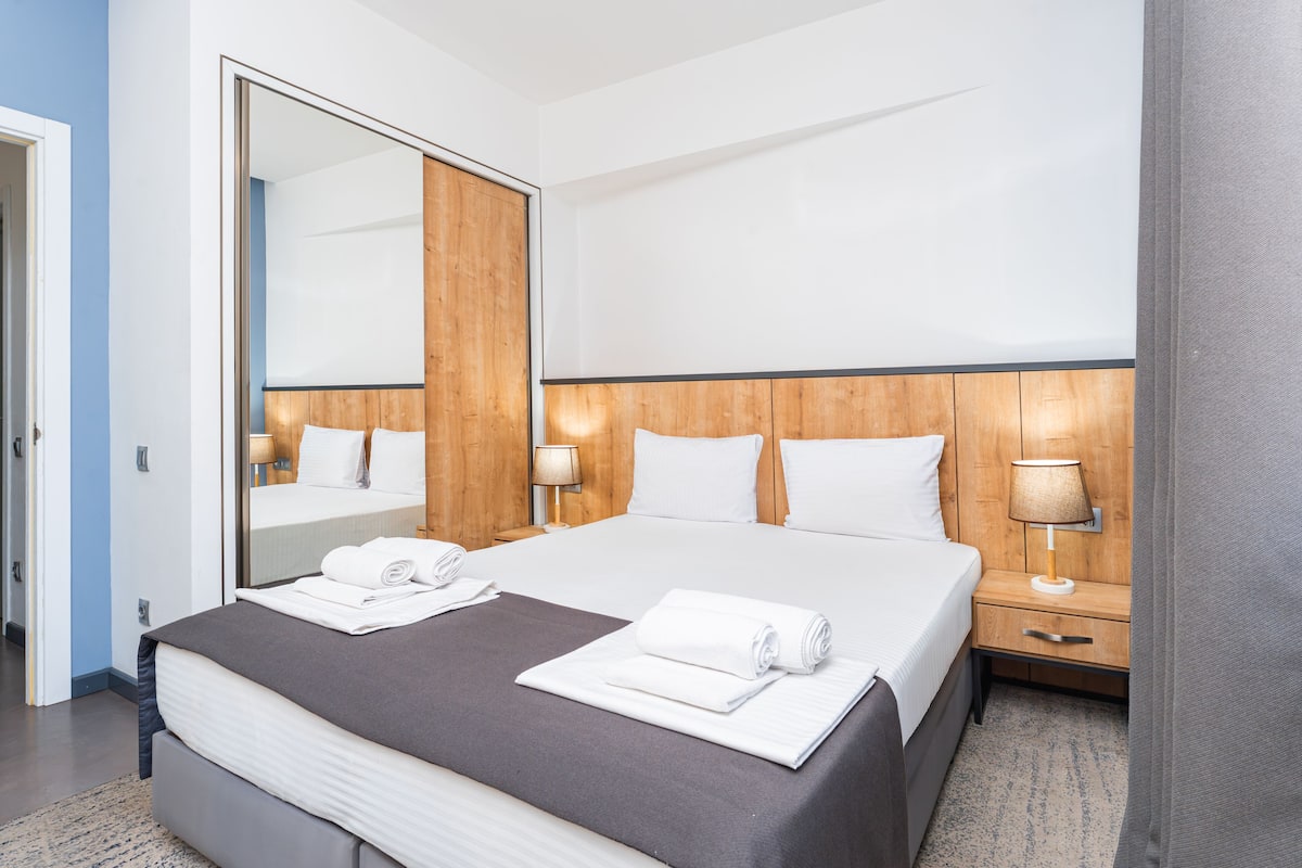 Family Studio, Kitchenette | In-room safe, desk, blackout curtains, iron/ironing board (on request)