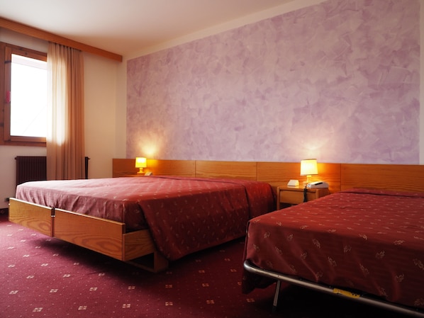 Room - Beohotel San Lorenzo Dorsino (San Lorenzo Dorsino)