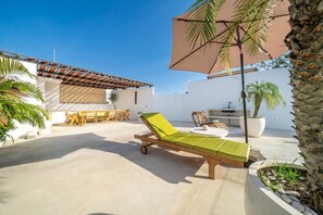 Deluxe Villa, 2 Bedrooms, Private Pool | Outdoor dining - Darina Villa (Badung)